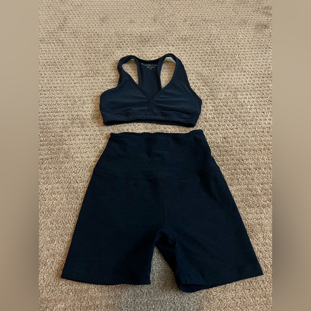 Beyond Yoga Women’s Spacedye Biker Short Set